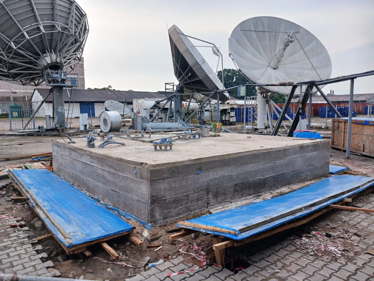 Coulage de la fondation V-SAT 6,3m pour RAGA NET