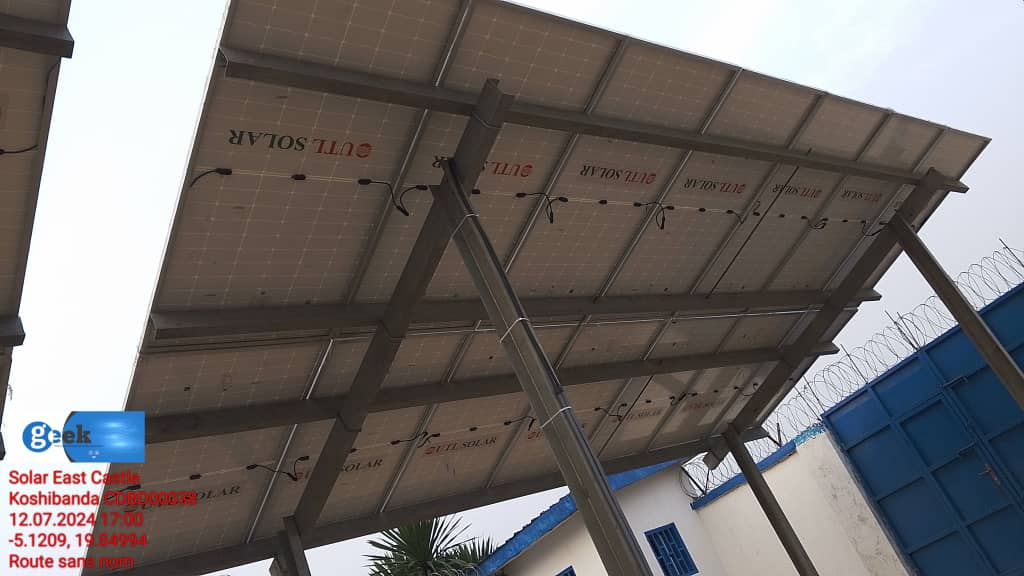Installation des panneaux solaires thumbnail 7