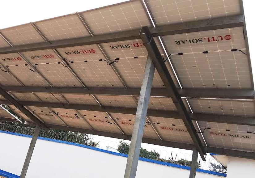 Installation des panneaux solaires thumbnail 8